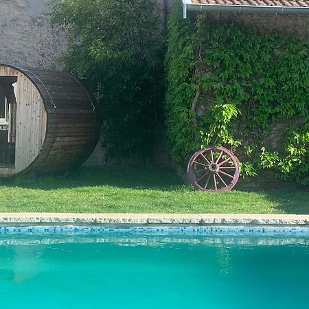 Bed and Breakfast Le Saint-Hilaire Exterior foto
