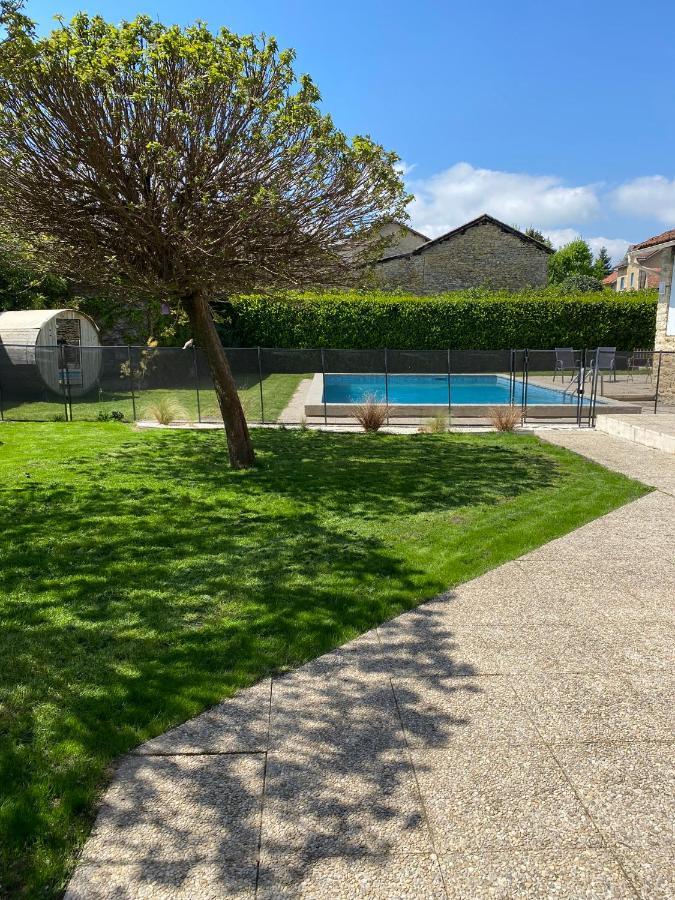 Bed and Breakfast Le Saint-Hilaire Exterior foto